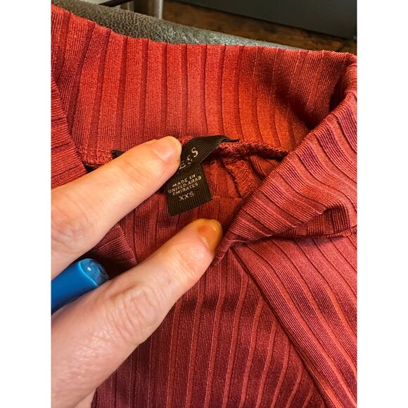 🍷 GUESS Burgundy Ribbed 2-Piece Set | Small - Picture 6 of 7